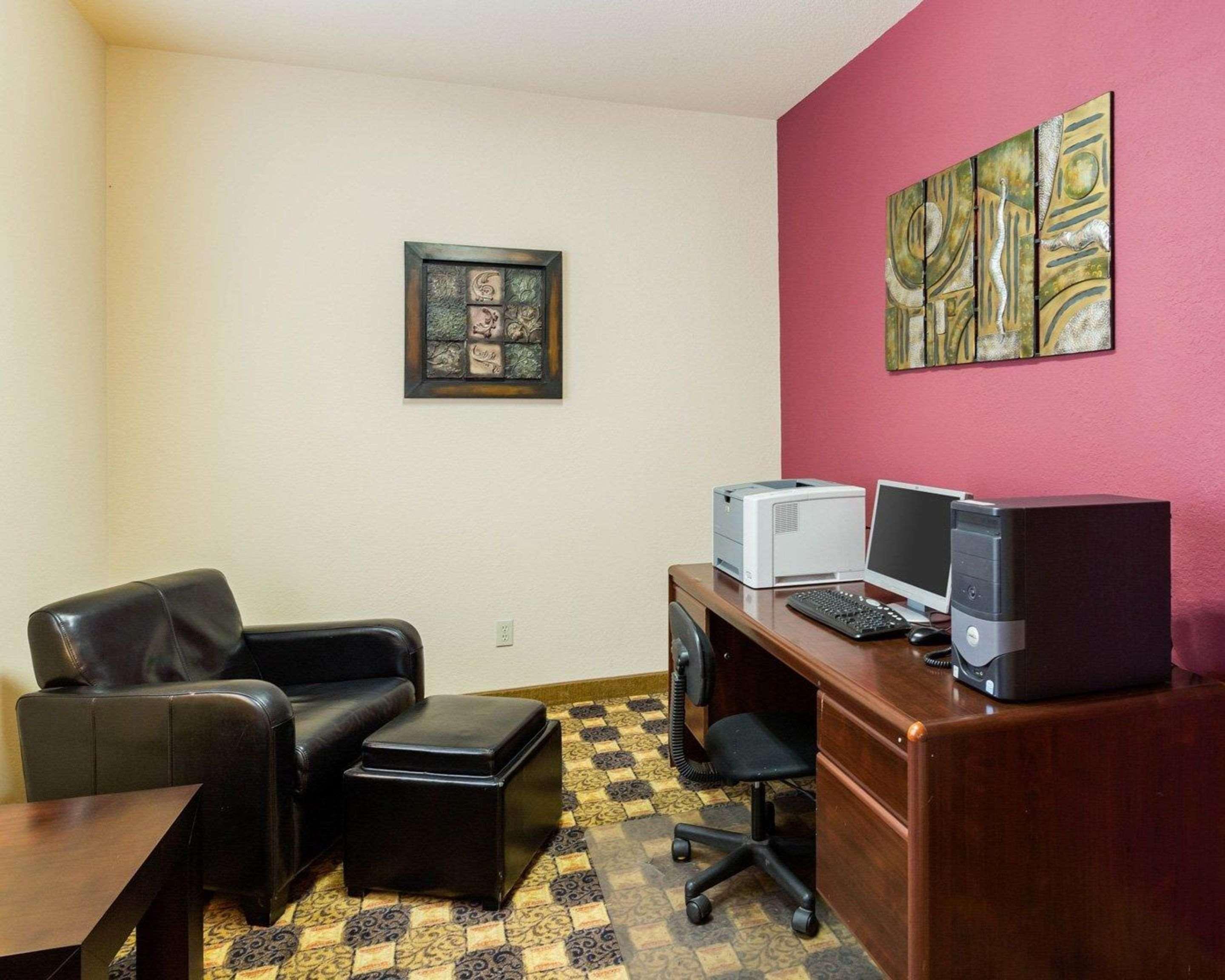 Quality Suites Huntsville Exterior foto