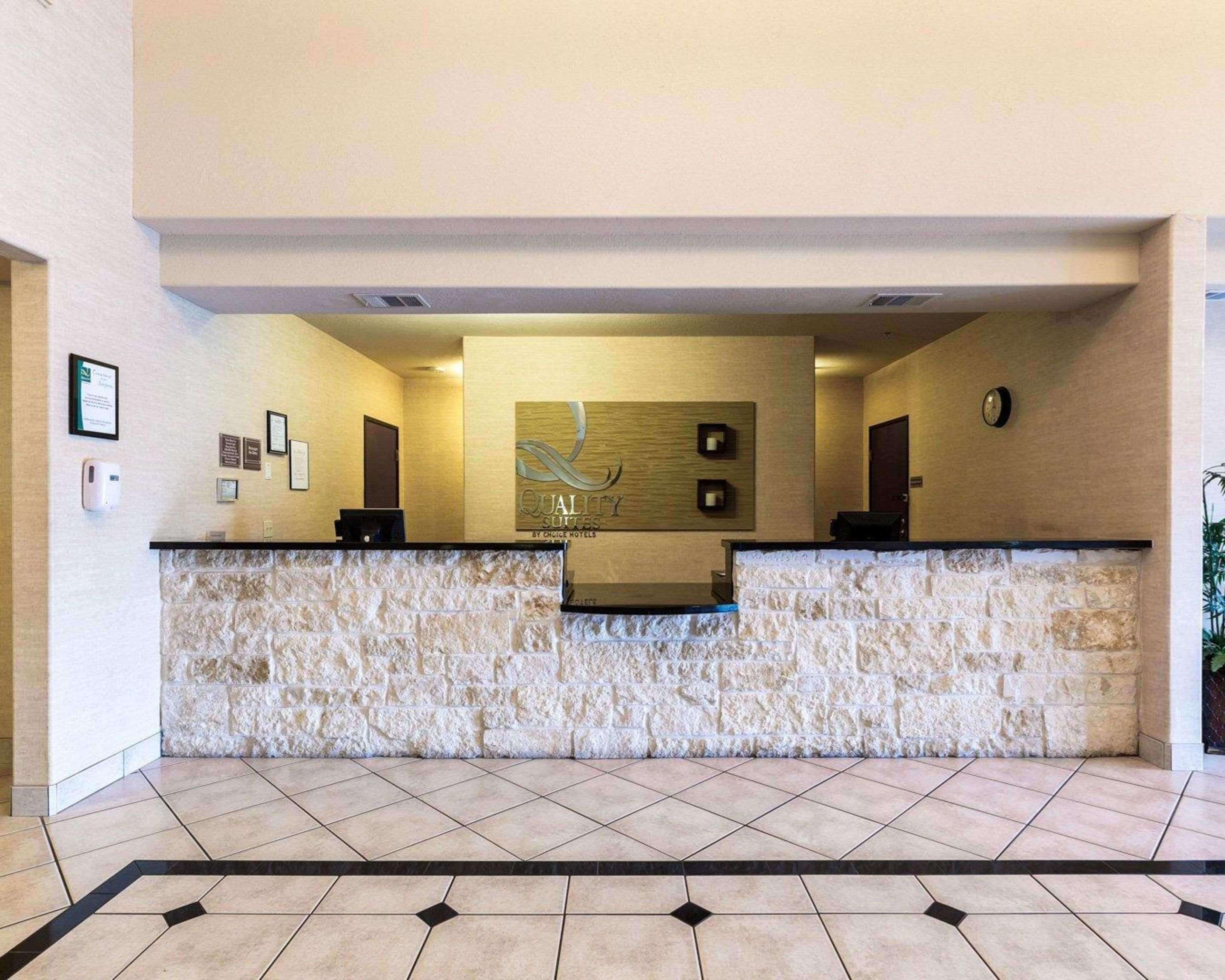 Quality Suites Huntsville Exterior foto